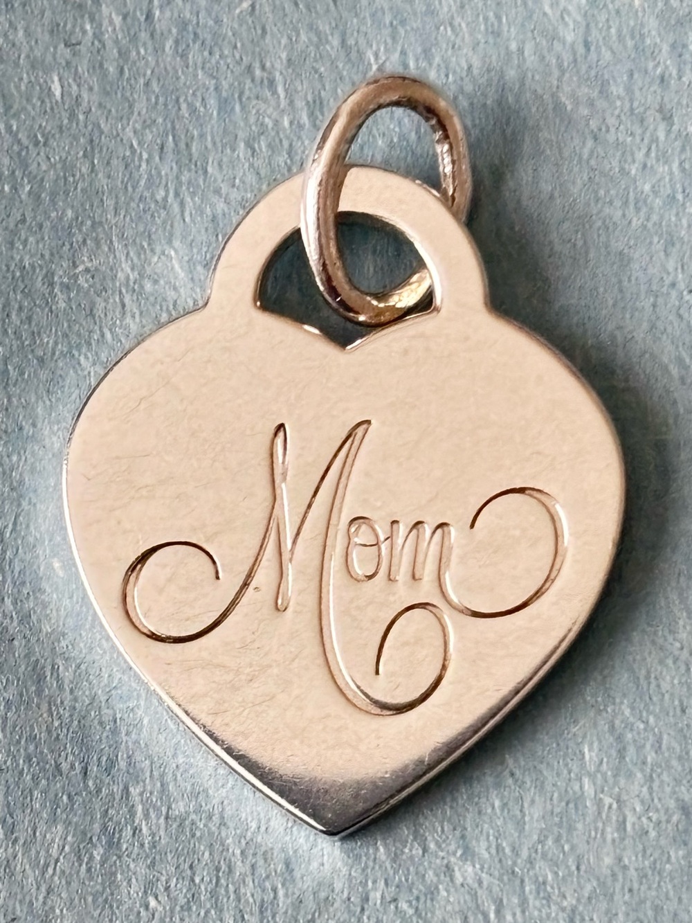 TIFFANY’S STERLING SILVER MOM & GRANDMA HEART CHARM